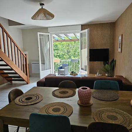 Les Lagures Maison Familiale A 5 Min Du Futuroscope *